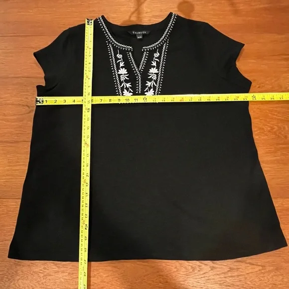 Talbots Embroidered Top - Picture 5 of 7